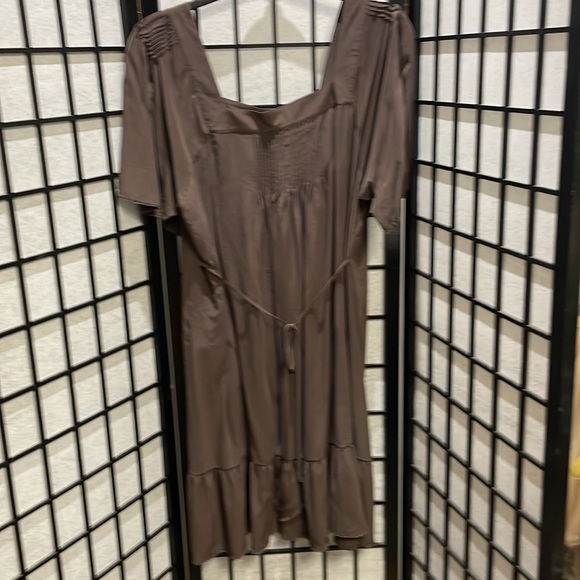 Due Per Due, %100 Silk, Dark Brown Short Sleeve Dress - Picture 4 of 8